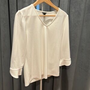 Ann Taylor puff sleeve tulip cuff v neck